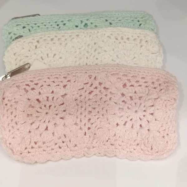 Elegant Handcrafted White Crochet Pouch Set – 3-Piece Cotton Storage Bags